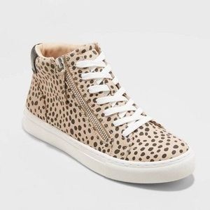 Target - Universal Thread Women's Brooklin High Top Leopard Print Sneakers